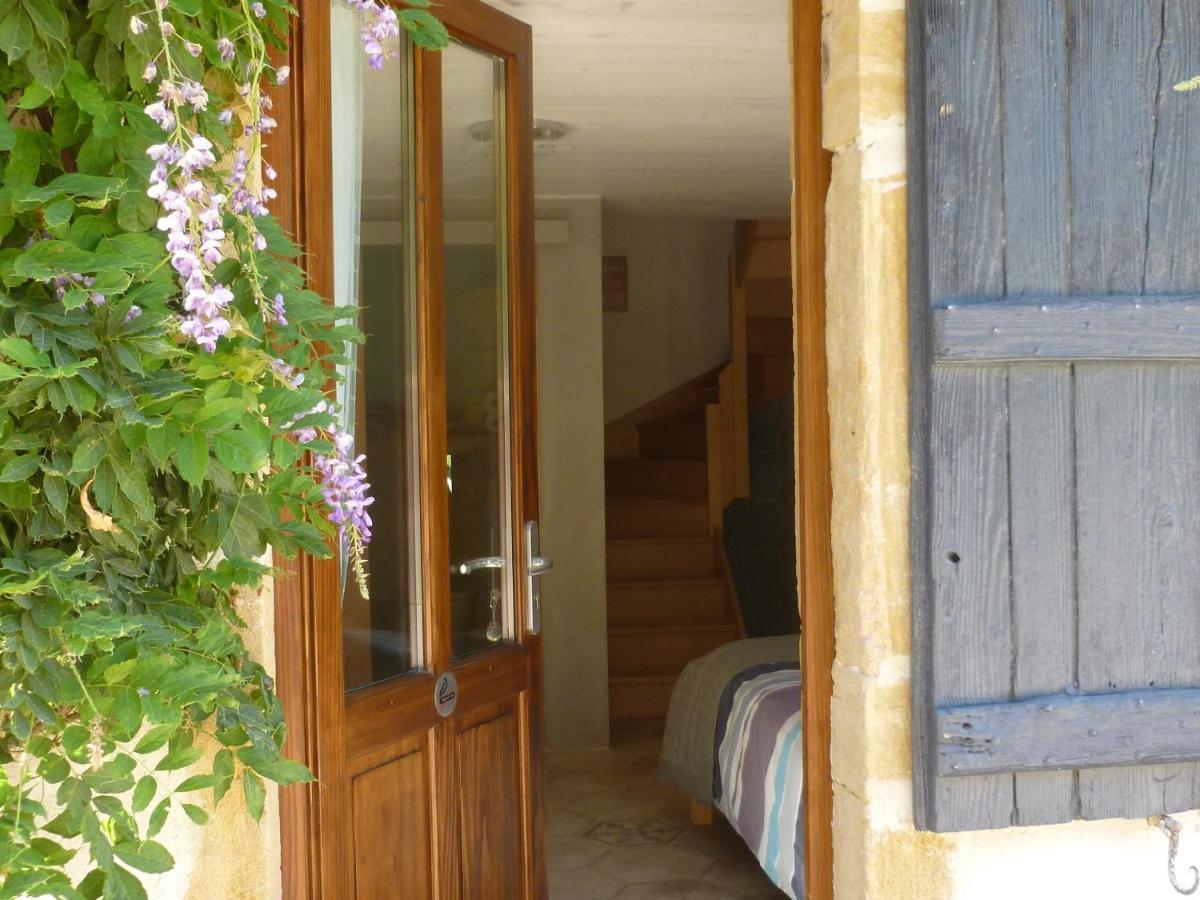 La Bergerie Du Bois Joannin 1497 Route Des Fleuriats Hotel Iguerande Exterior photo